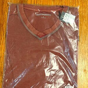 Johnston & Murphy Men's Size XL 100% Cotton L/S Washed V-Neck T-Shirt. Rust